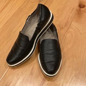 Naturalizer Loafers